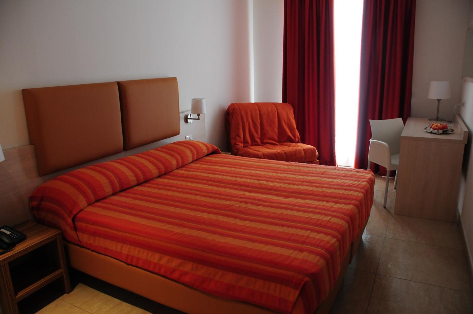 לידו די בולנו Club Village & Hotel Spiaggia Romea מראה חיצוני תמונה
