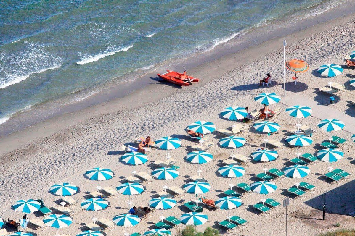 לידו די בולנו Club Village & Hotel Spiaggia Romea מראה חיצוני תמונה