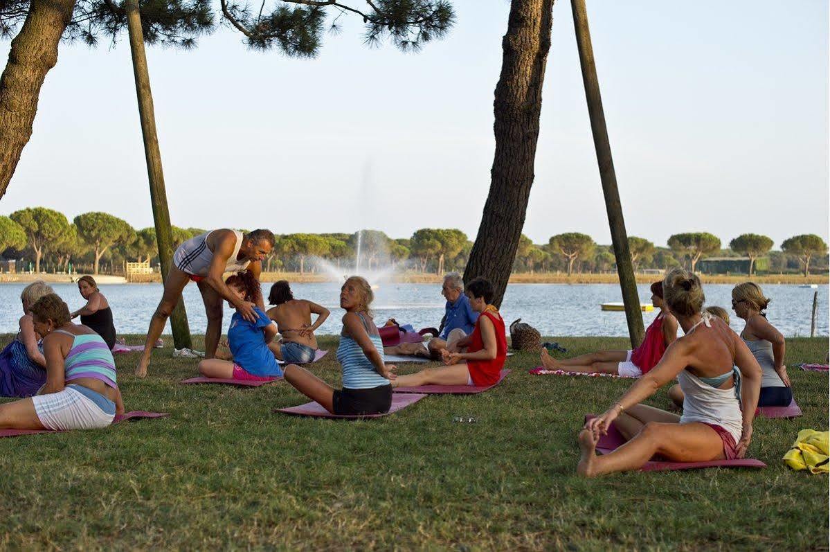 לידו די בולנו Club Village & Hotel Spiaggia Romea מראה חיצוני תמונה
